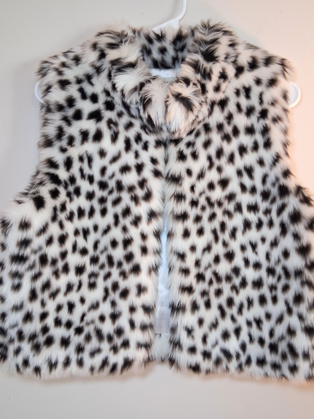 Lord & Taylor Womens' Faux Fur Leopard Print Vest - White & Black Size Small